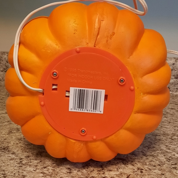 RARE Vintage Light Up Laughing Pumpkin Halloween Decoration 1995 Trendmasters - Picture 6 of 6